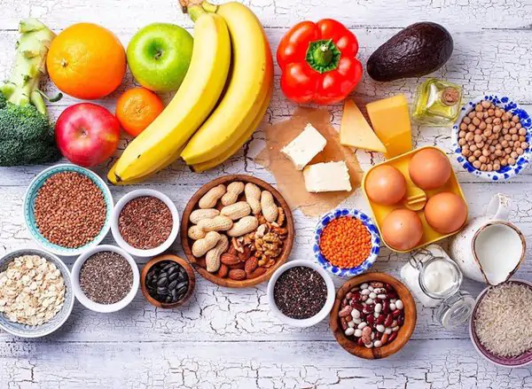 Guide to cancer-preventive foods with vegetables, fruits, and whole grains