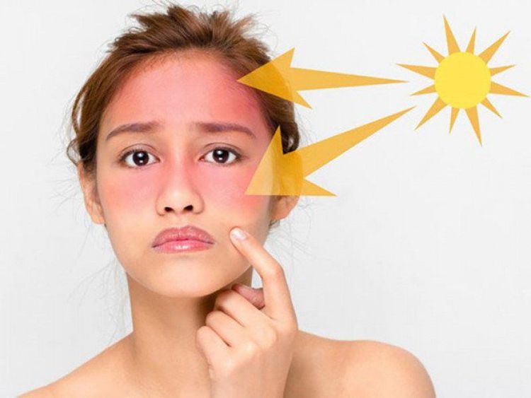 Sunscreen application for skin cancer prevention from UV exposure