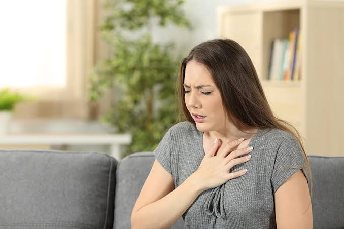 cardiac diaphoresis cold clammy sweating versus panic attack anxiety sweating