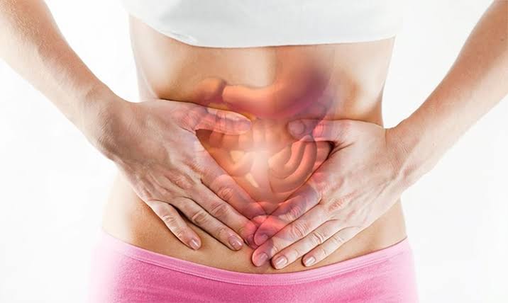 diagram of the gastrointestinal tract showing how diabetic autonomic neuropathy affects digestion from the esophagus to the colon