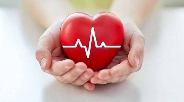 heart failure monitoring at home daily weight and symptoms