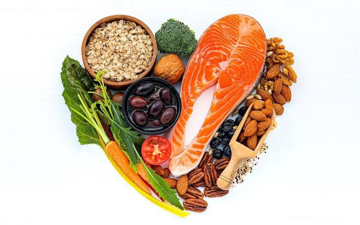 Heart-healthy diet sodium reduction food labels meal planning practical implementation budget staples