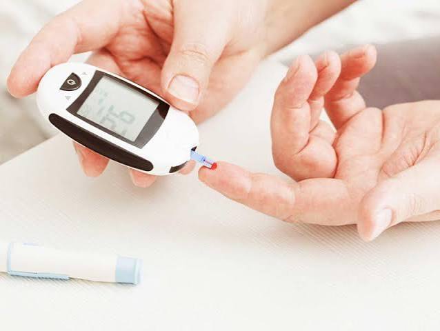 High blood sugar causes showing insulin resistance insufficient insulin secretion and elevated hepatic glucose production as primary mechanisms