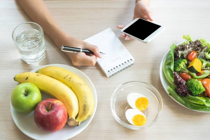 post-meal walk timing guide 15 to 30 minutes dinner walk resistance exercise T2DM insulin blood glucose habit