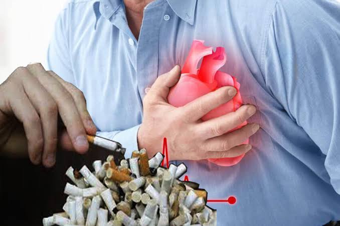 Smoking stroke risk tobacco smoke chemicals damaging carotid artery endothelium causing atherosclerosis and thrombosis