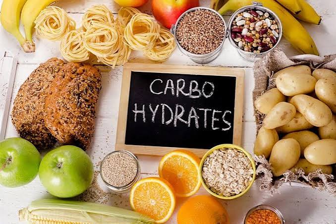 refined versus complex carbohydrates and blood sugar — glycemic index comparison white bread versus whole grain