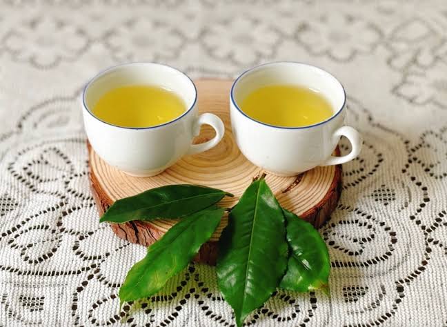 tea and heart health green tea EGCG cardiovascular CVD mortality Kuriyama JAMA 2006 catechins endothelial function