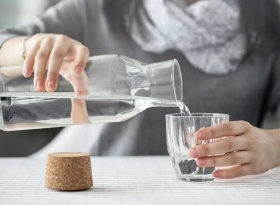 overhydration kidney health fluid overload CKD edema hyponatremia dialysis dry weight