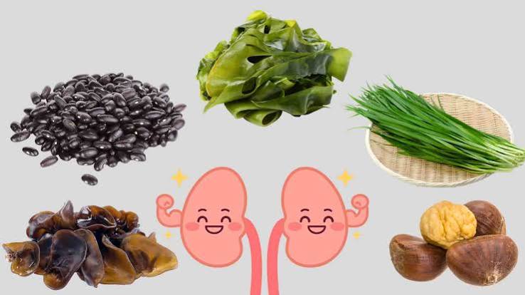supplement safety for people with kidney disease — nephrologist and pharmacist conducting systematic supplement review for CKD patient