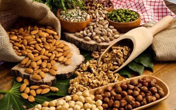whole grains and digestion oats barley rye wheat wholemeal bread brown rice arabinoxylans beta-glucan fibre