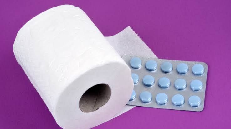 Chart showing the five types of laxatives including bulk-forming, osmotic, stimulant, stool softener, and lubricant laxatives with their mechanisms and appropriate uses for constipation
